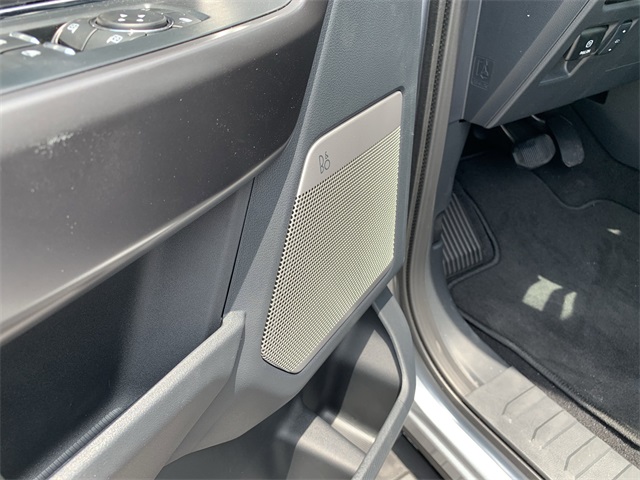 2025 Iconic Silver Metallic Ford F-150 Lariat 4X4 Truck
