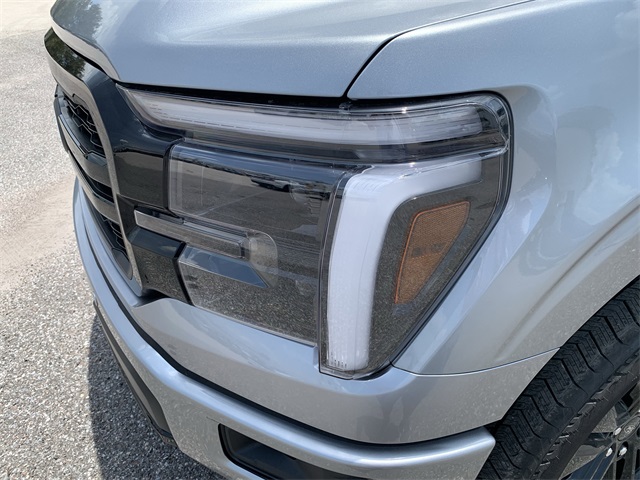 2025 Iconic Silver Metallic Ford F-150 Lariat 4X4 Truck