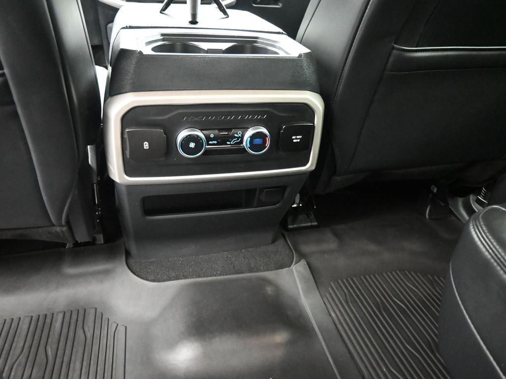 Used 2024 Ford Expedition SUV