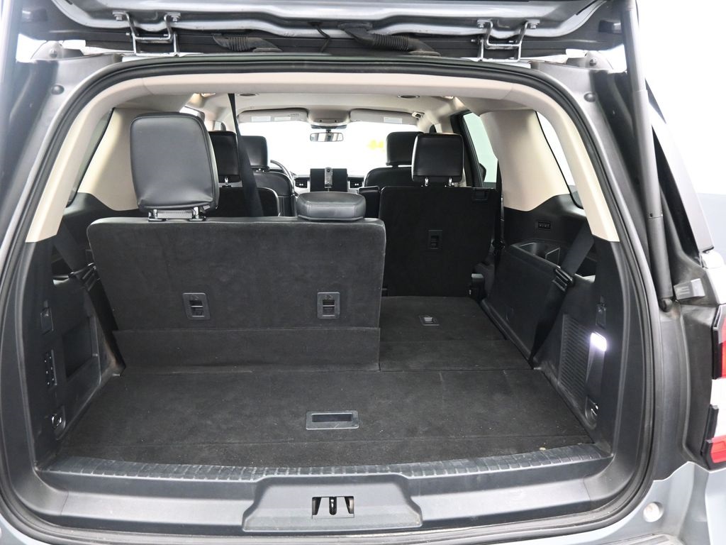 Used 2024 Ford Expedition SUV