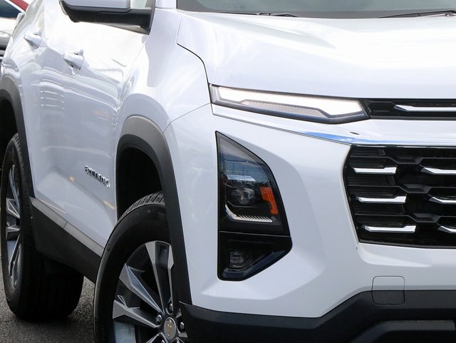 2025 Chevrolet Equinox LT photo 4