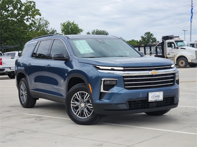 2025 Lakeshore Blue Metallic Chevrolet Traverse LT FWD SUV