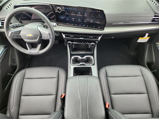 2025 Lakeshore Blue Metallic Chevrolet Traverse LT FWD SUV