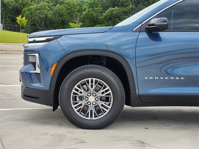 2025 Lakeshore Blue Metallic Chevrolet Traverse LT FWD SUV