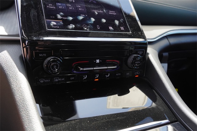 New 2025 Jeep Grand Cherokee SUV