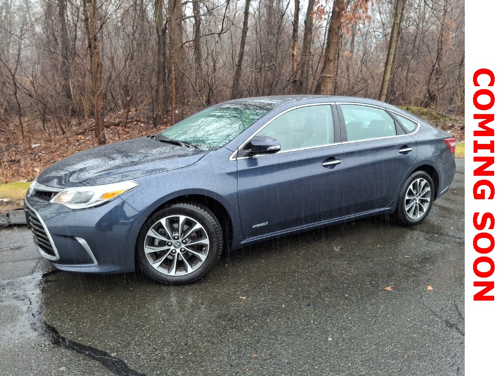 2016 Toyota Avalon XLE Premium's photo