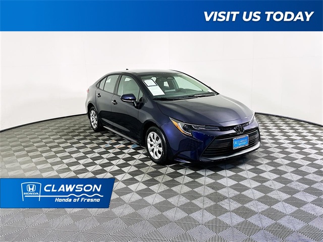 2025 Toyota Corolla LE's photo