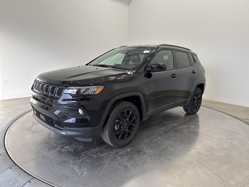 2026 Jeep Compass Latitude Altitude photo 3