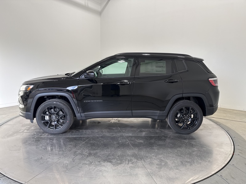 2026 Jeep Compass Latitude Altitude photo 4
