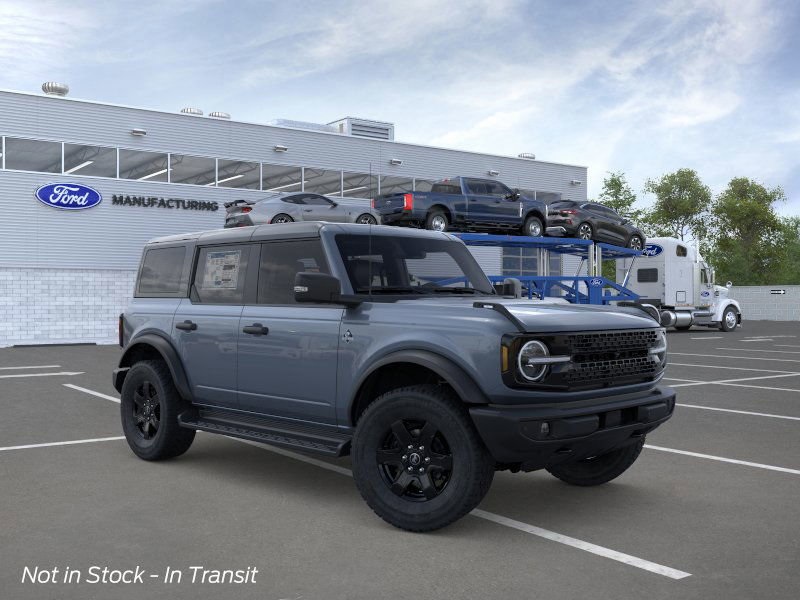 2025 Ford Bronco 4-Door Outer Banks's photo