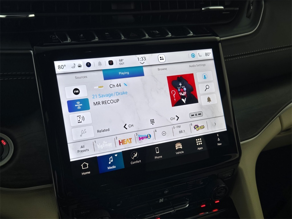 new 2025 Jeep Grand Cherokee car, priced at $42,985