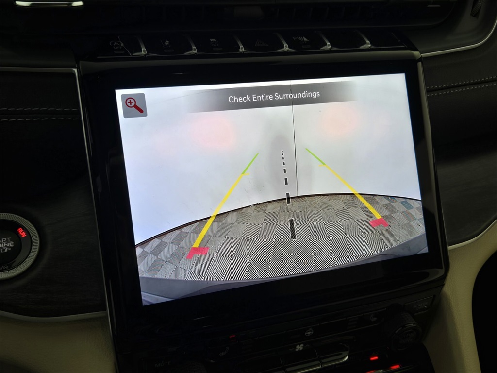 new 2025 Jeep Grand Cherokee car, priced at $42,985