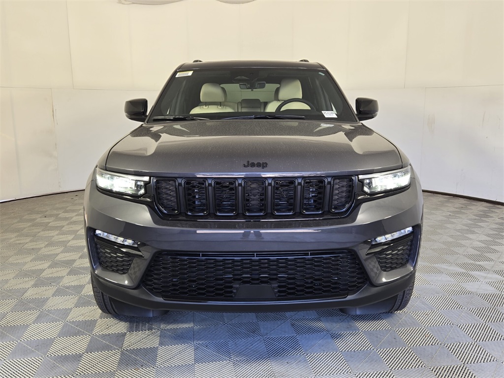 new 2025 Jeep Grand Cherokee car, priced at $42,985