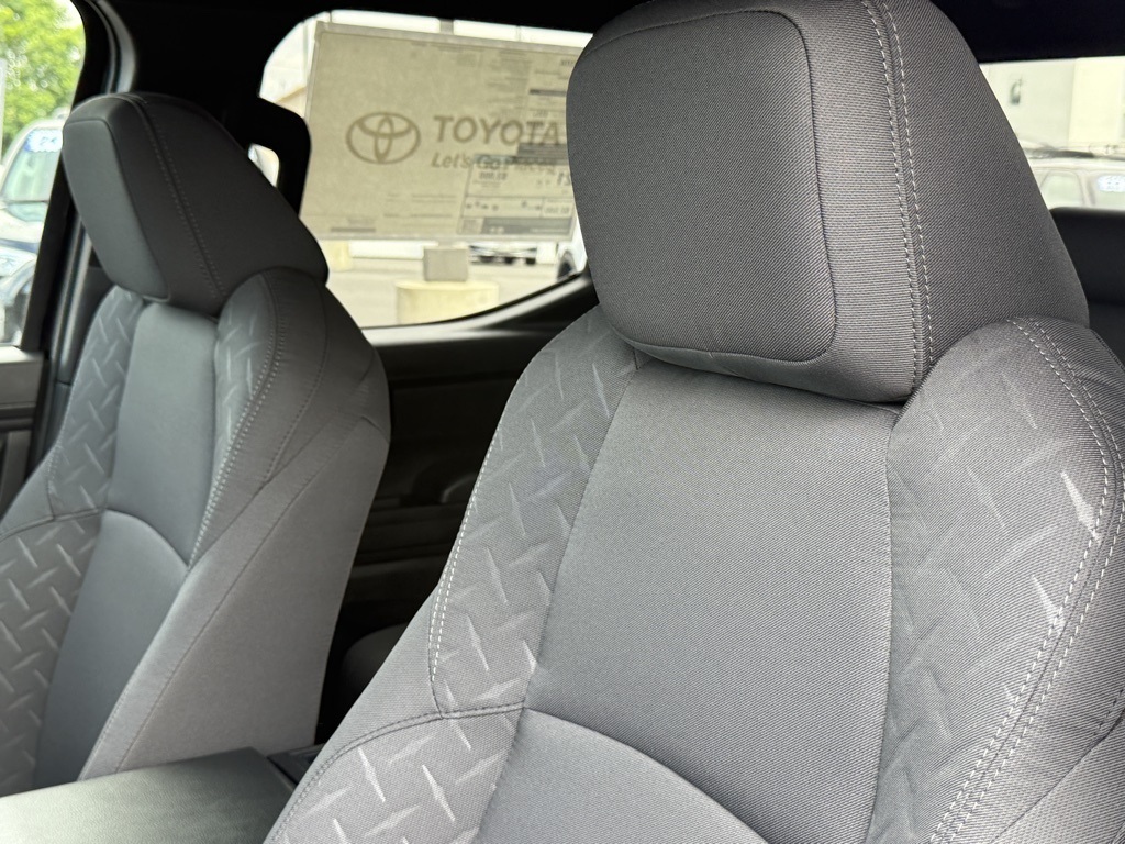 2025 Toyota Tacoma SR5 4x4 Double Cab photo 18