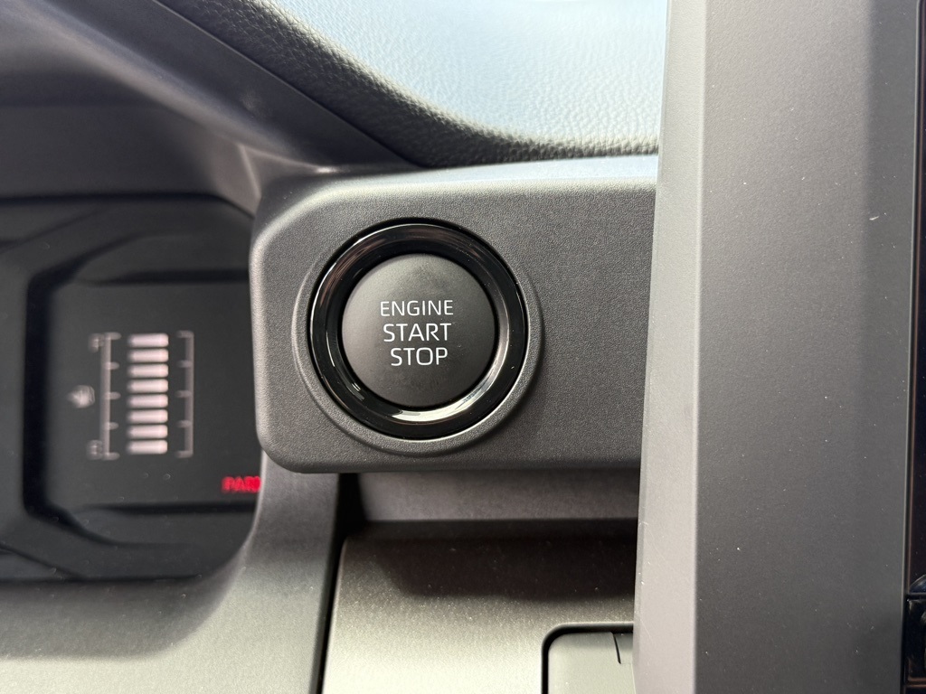 2025 Toyota Tacoma SR5 4x4 Double Cab photo 24