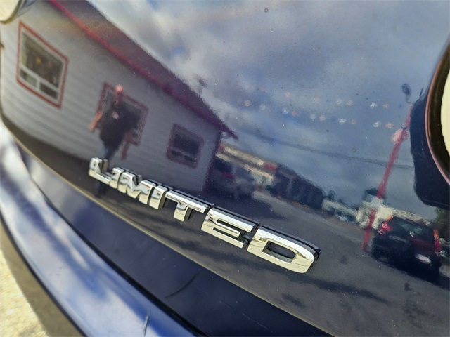 2011 Ford Taurus Limited photo 8