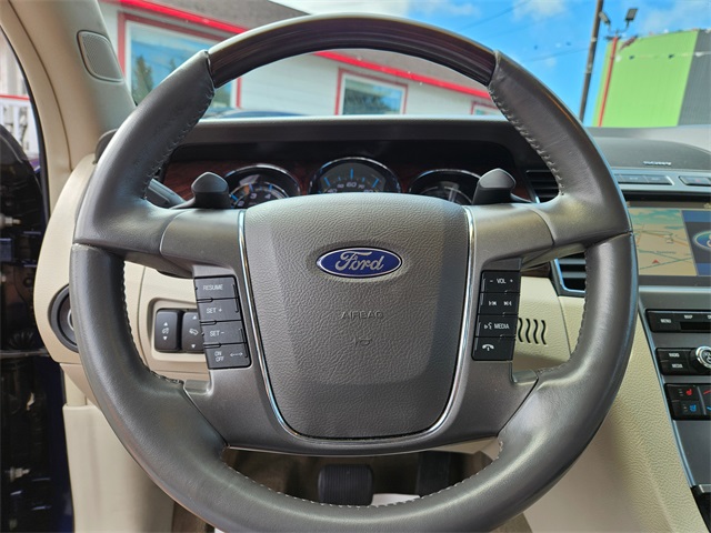2011 Ford Taurus Limited photo 15