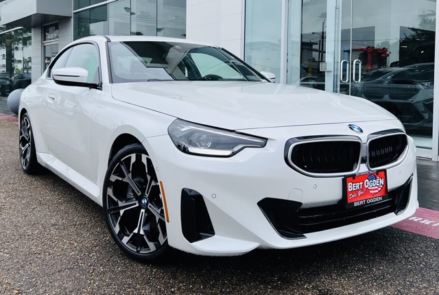 2025 BMW 2 Series 230i's photo