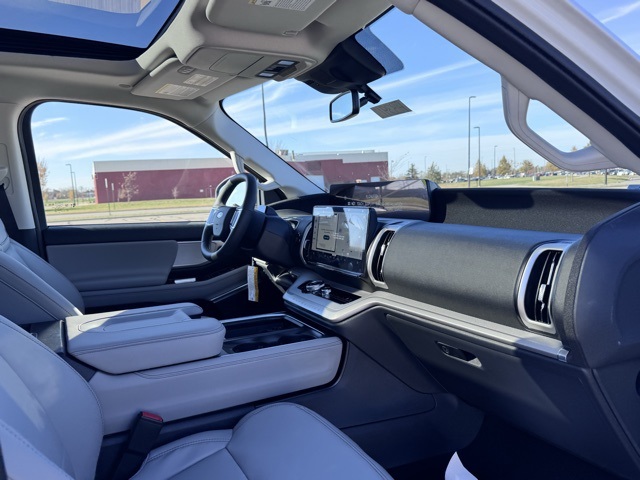 2025 Ford Expedition Active MAX