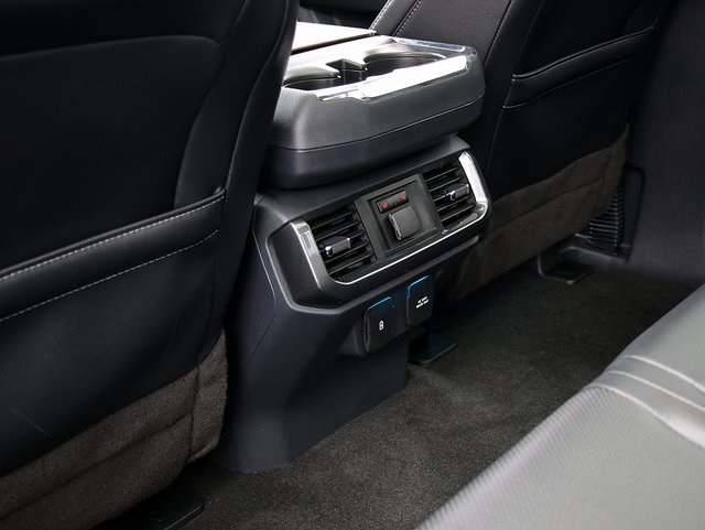 2023 Ford F-150 Lariat photo 13