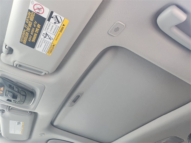 2024 Toyota Corolla Cross XLE photo 20