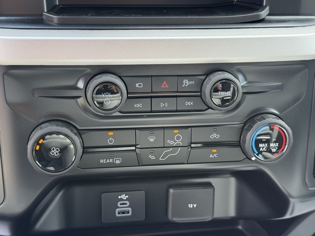 2025 Ford F-350 Super Duty XL
