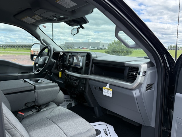 2025 Ford F-350 Super Duty XL