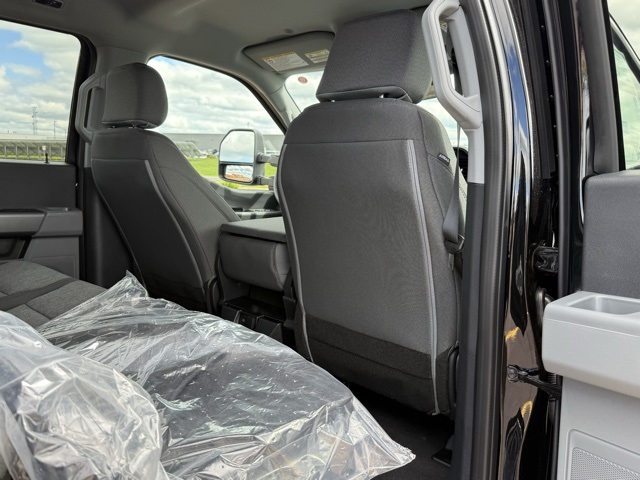 2025 Ford F-350 Super Duty XL