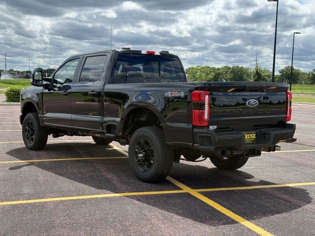 2025 Ford F-350 Super Duty XL