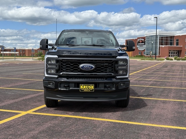 2025 Ford F-350 Super Duty XL