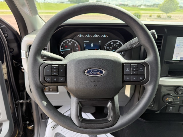 2025 Ford F-350 Super Duty XL