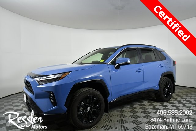2025 Toyota RAV4 SE's photo