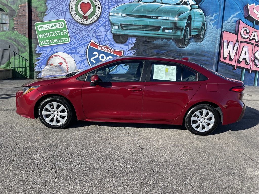 Used 2022 Toyota Corolla LE with VIN 5YFEPMAE7NP369678 for sale in Northfield, Minnesota