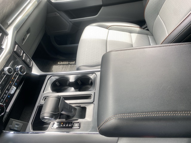 2024 Ford F-150 Lariat photo 16