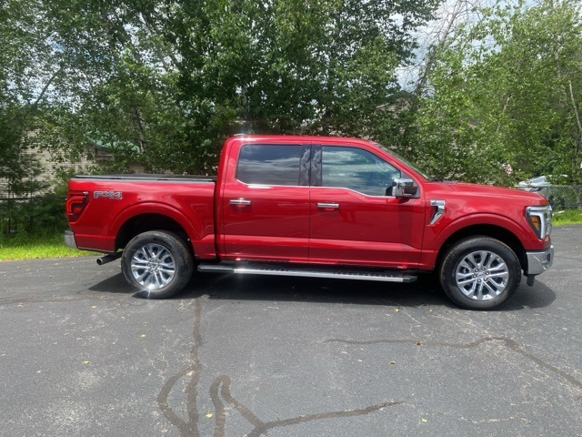2024 Ford F-150 Lariat photo 2