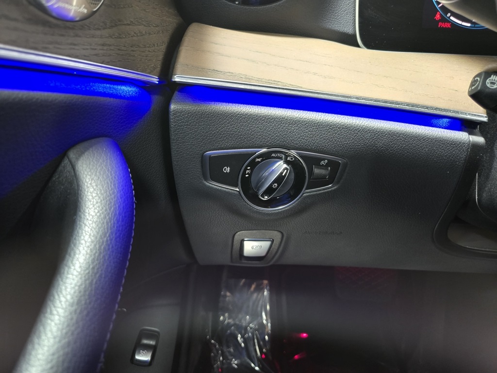 2022 Mercedes Benz E 350 photo 14