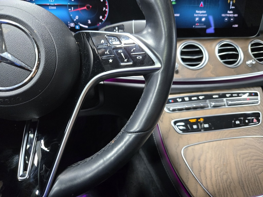 2022 Mercedes Benz E 350 photo 16