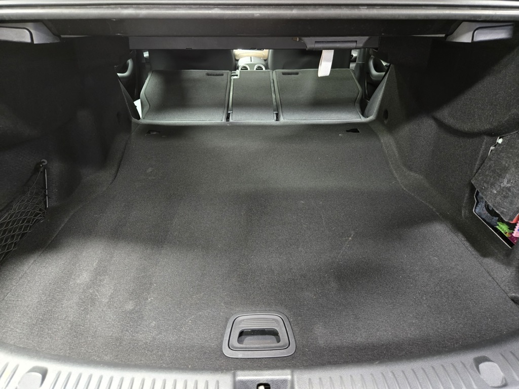 2022 Mercedes Benz E 350 photo 47