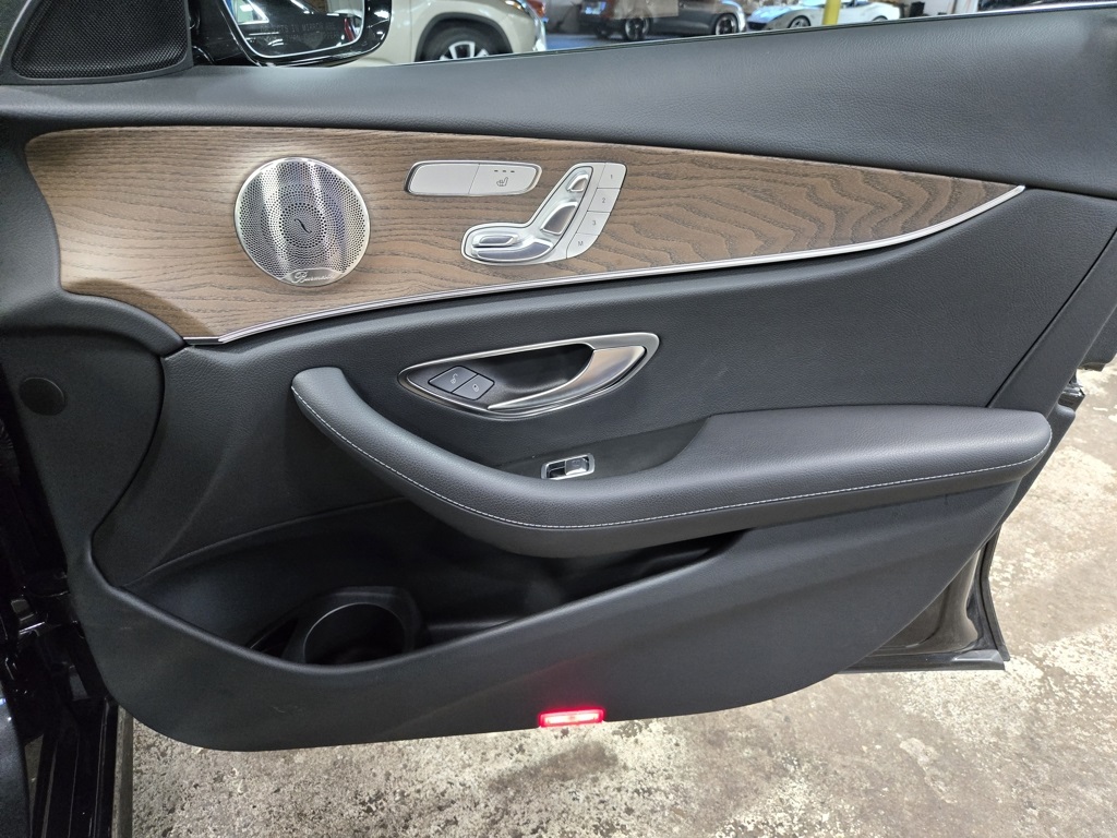 2022 Mercedes Benz E 350 photo 53