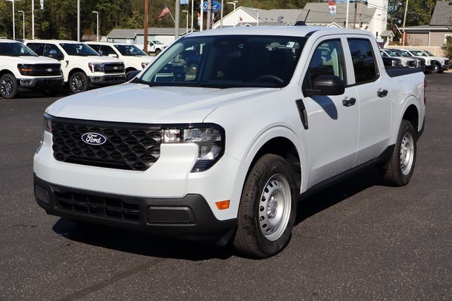 new 2025 Ford Maverick car, priced at $30,526