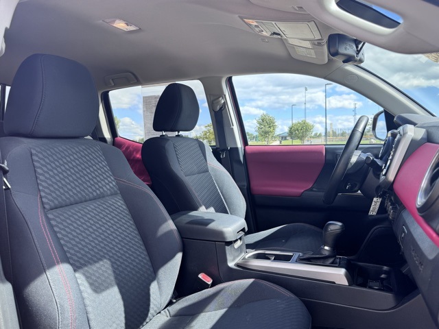 2020 Toyota Tacoma SR5 V6
