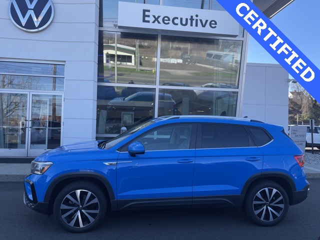 Certified 2022 Volkswagen Taos SE with VIN 3VVLX7B2XNM027664 for sale in North Haven, CT