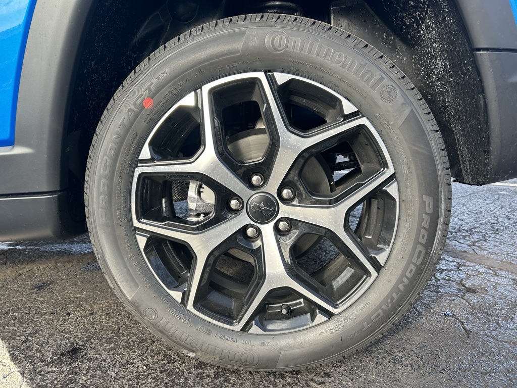 new 2026 Jeep Compass car, priced at $36,180