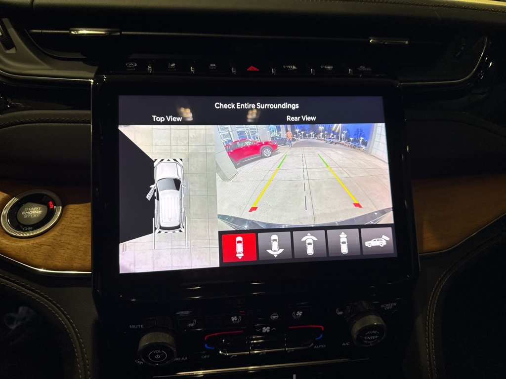 Used 2023 Jeep Grand Cherokee SUV