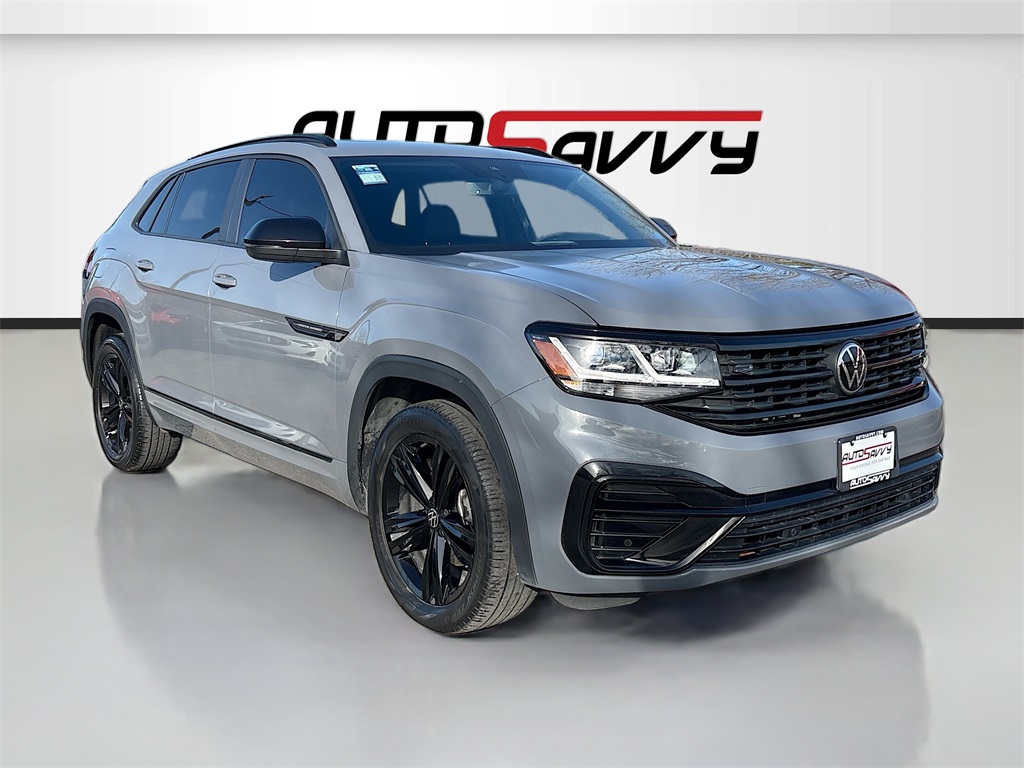 2023 Volkswagen Atlas Cross Sport SEL R-Line Black's photo