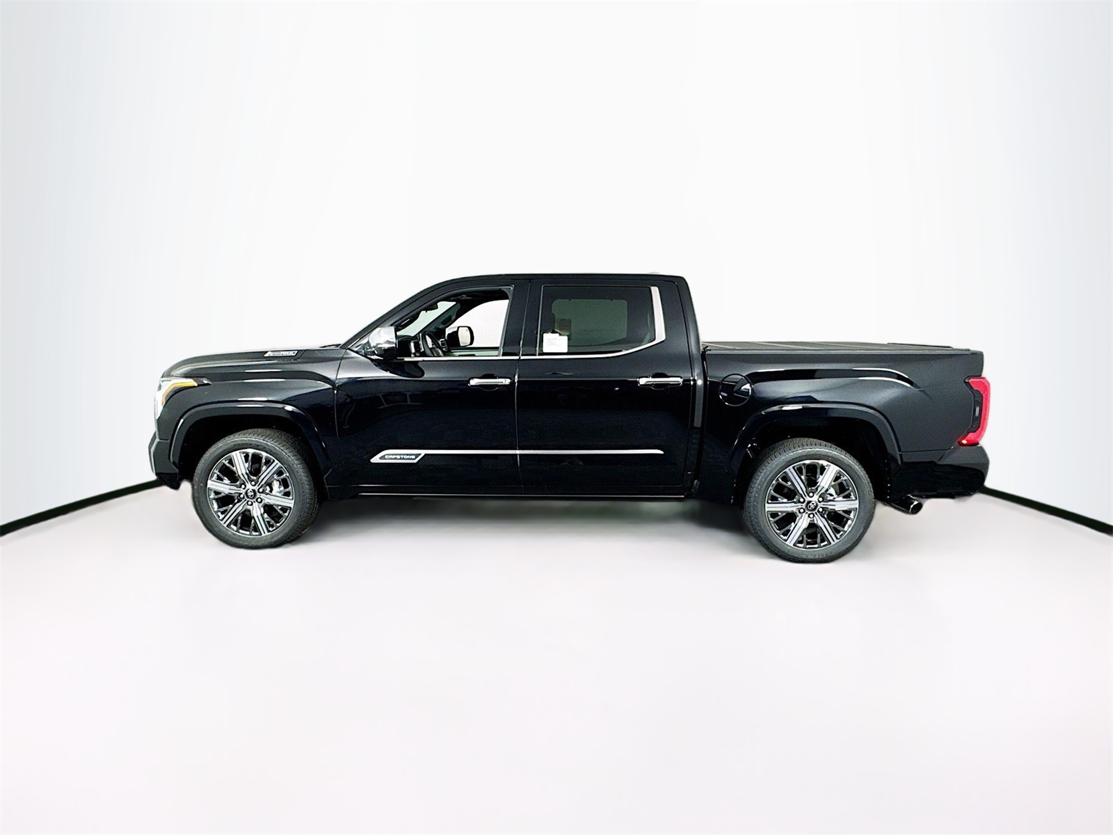 2025 Toyota Tundra CapStone CrewMax photo 2