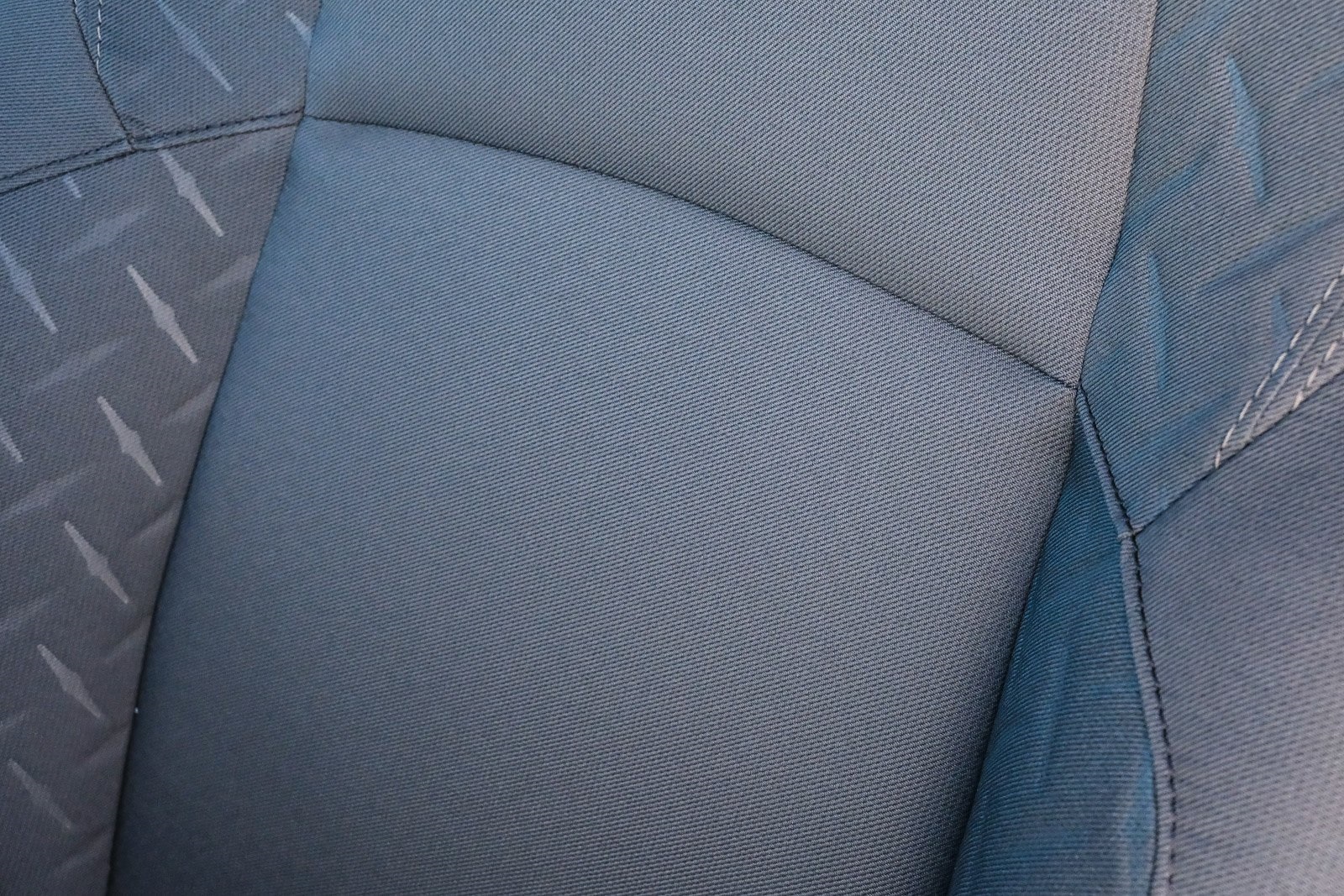 2025 Toyota Tacoma SR XtraCab photo 17