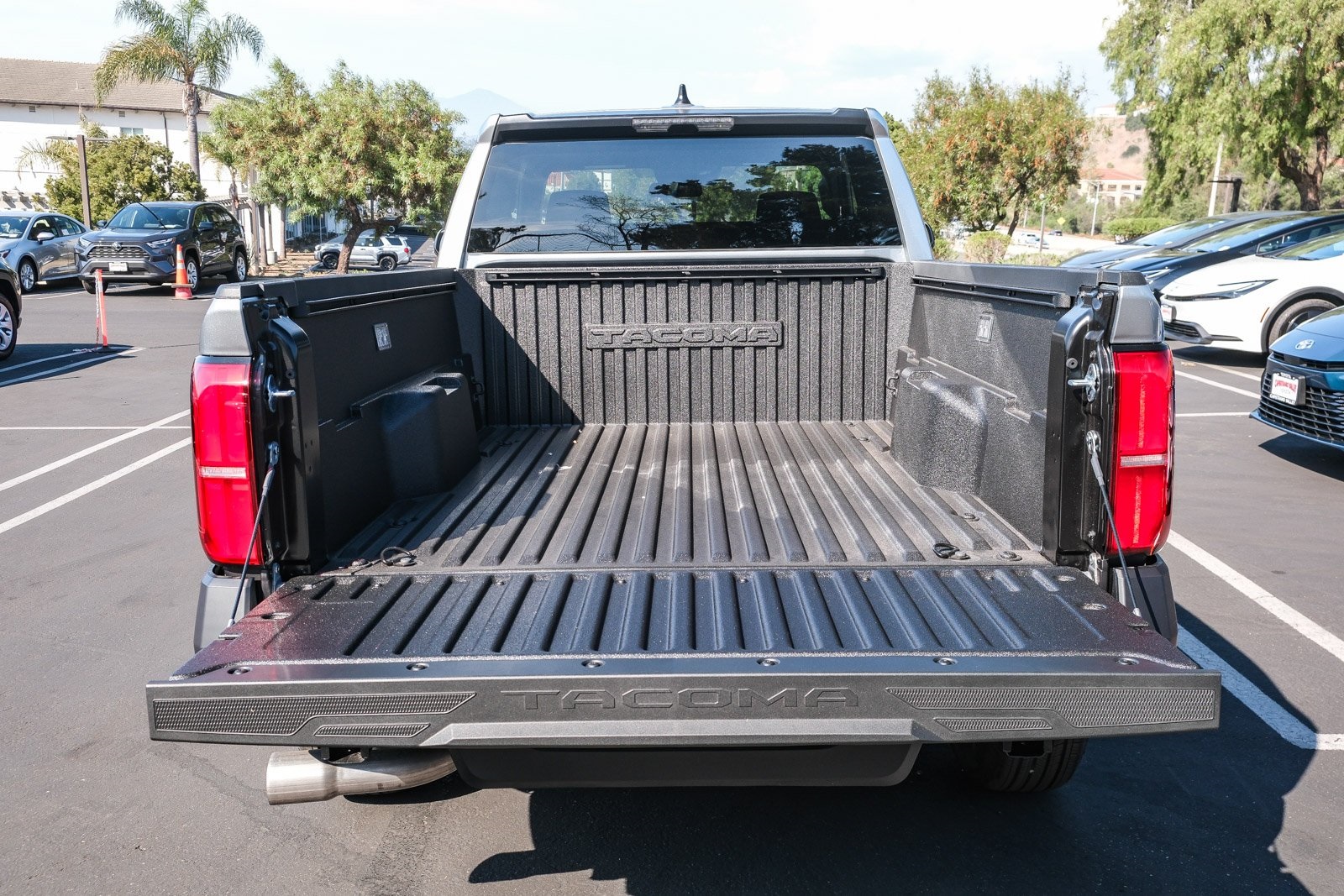 2025 Toyota Tacoma SR XtraCab photo 20