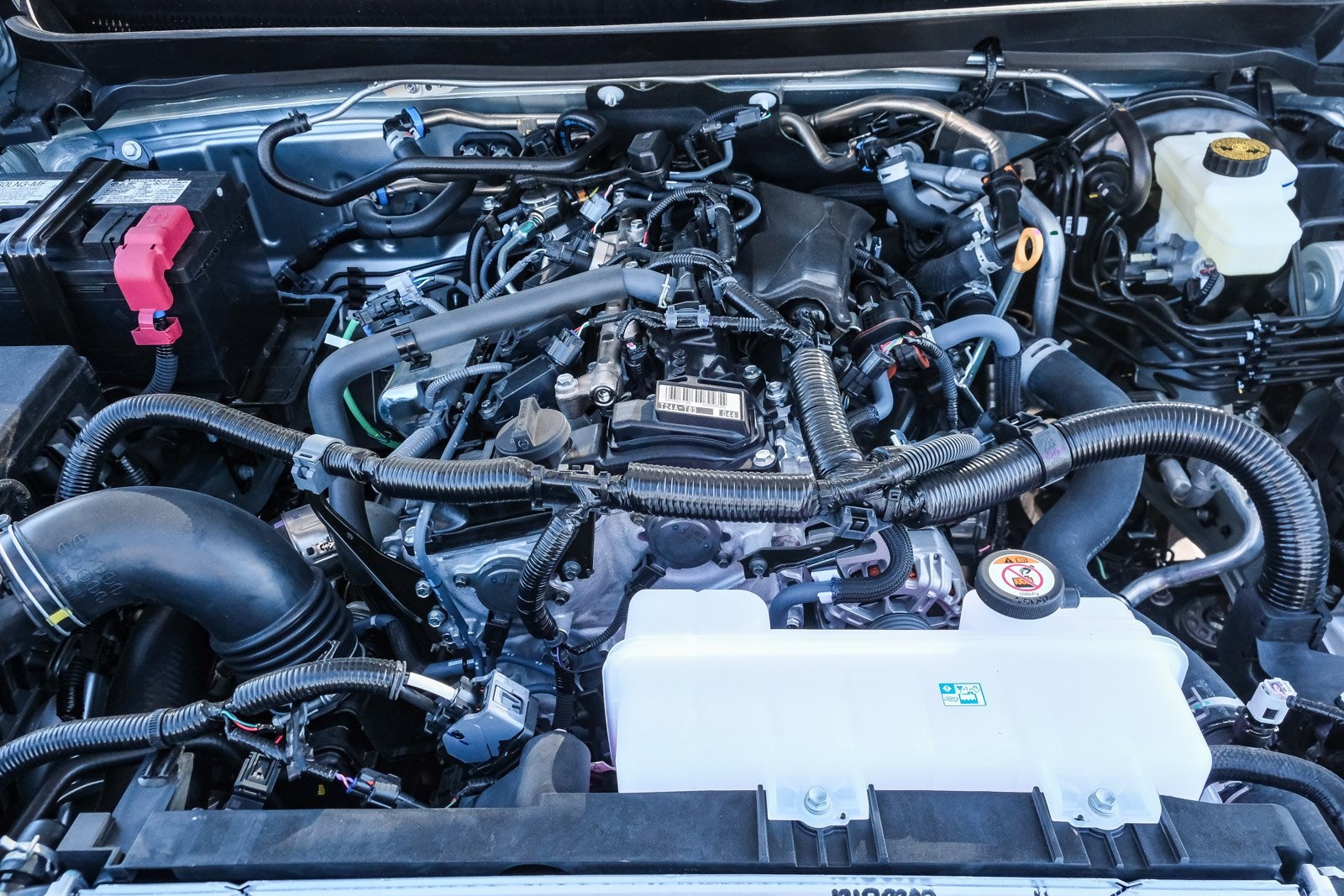 2025 Toyota Tacoma SR XtraCab photo 21