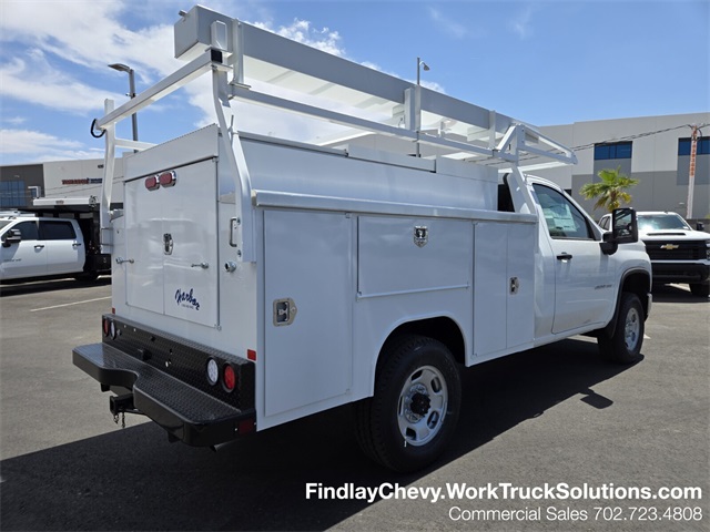 2025 Chevrolet Silverado 2500HD photo 2